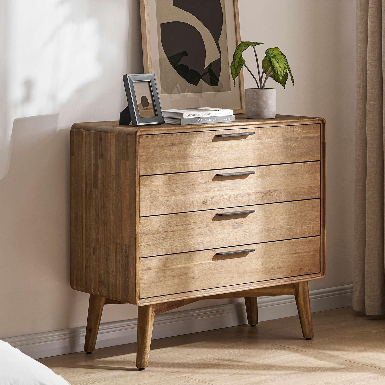 Castlery Seb 4-Drawer Dresser
